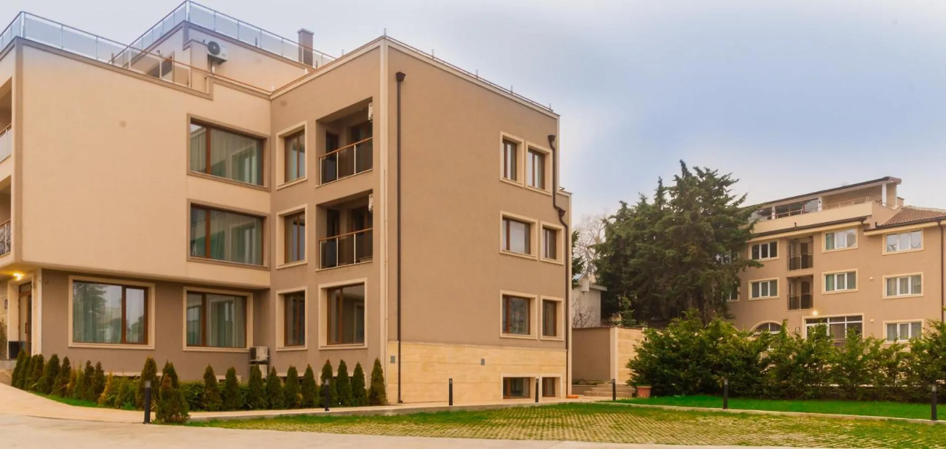 Vemara City Boutique Hotel-Free Parking Varna