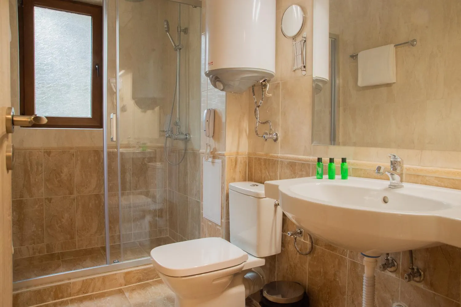 Vemara City Boutique Hotel-Free Parking Varna