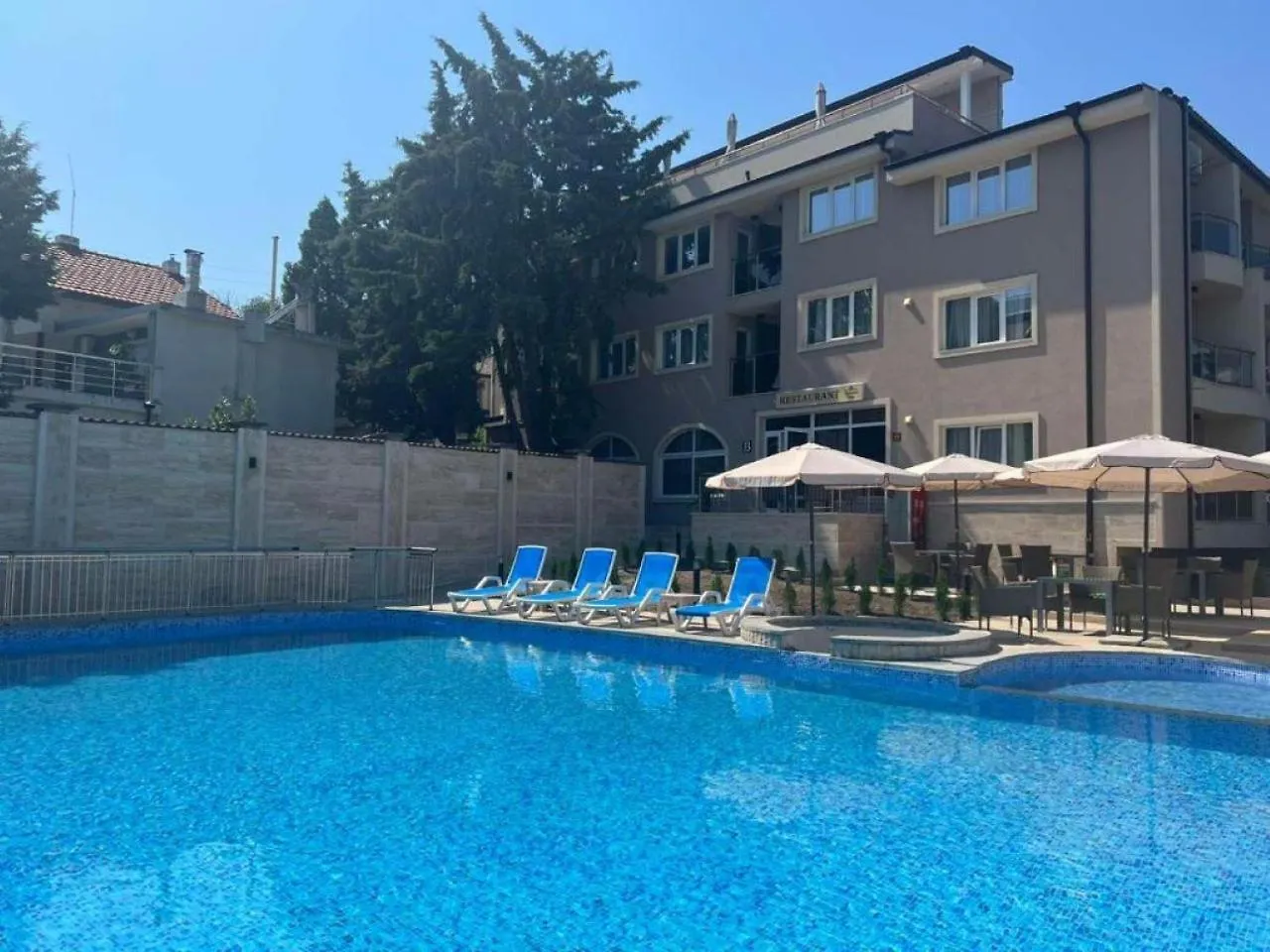 Vemara City Boutique Hotel-Free Parking Varna 3*,  Bulgaria