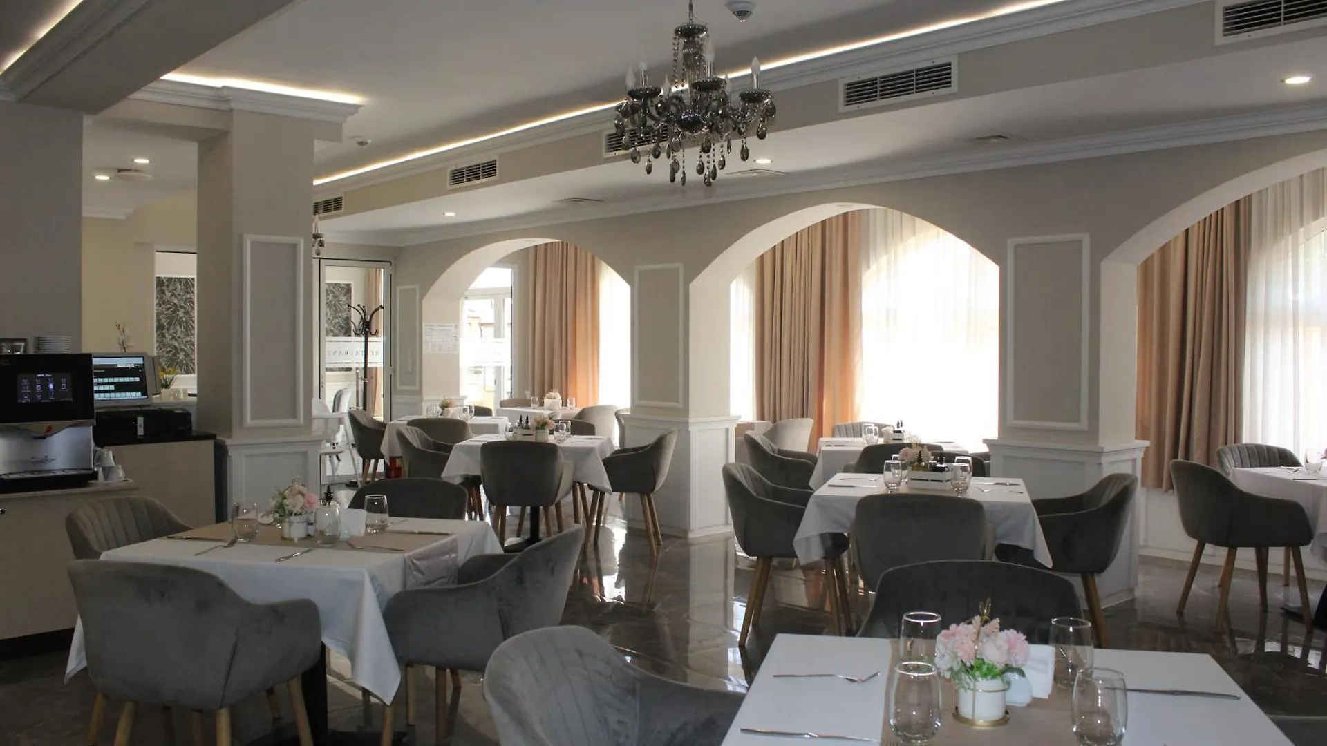 Vemara City Boutique Hotel-Free Parking Varna