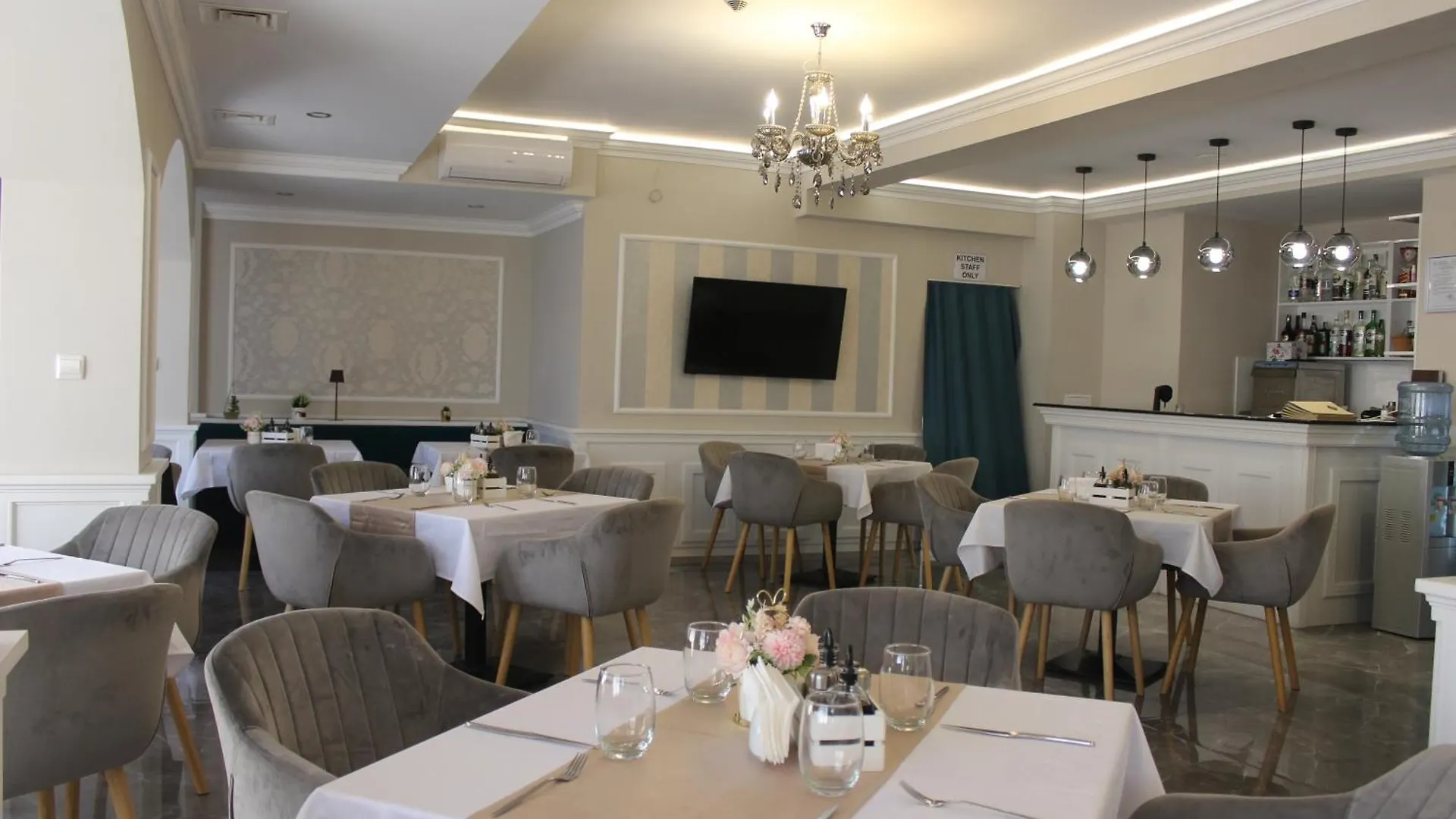 Vemara City Boutique Hotel-Free Parking Varna 3*,  Bulgaria