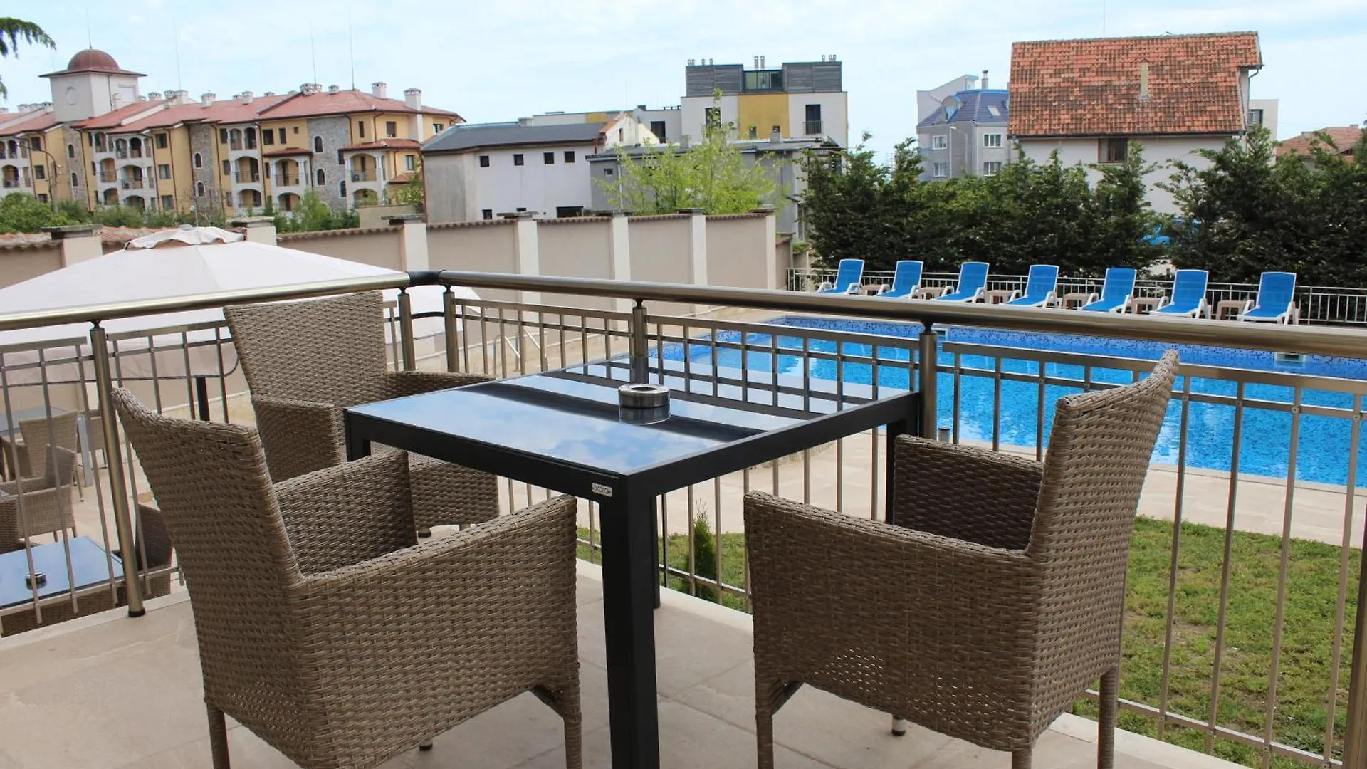 Vemara City Boutique Hotel-Free Parking Varna 3*,