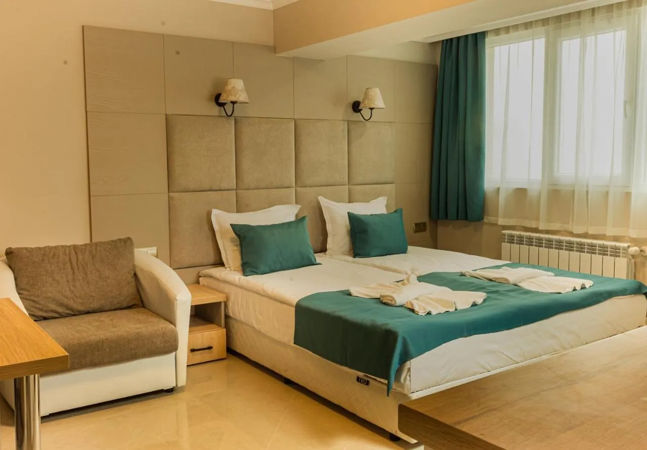 Vemara City Boutique Hotel-Free Parking location
