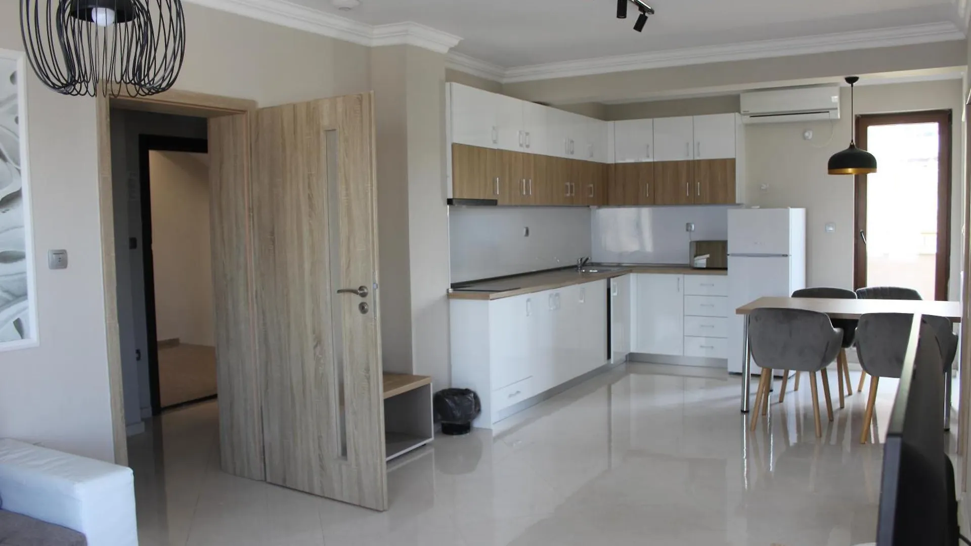 Vemara City Boutique Hotel-Free Parking Varna Hotel